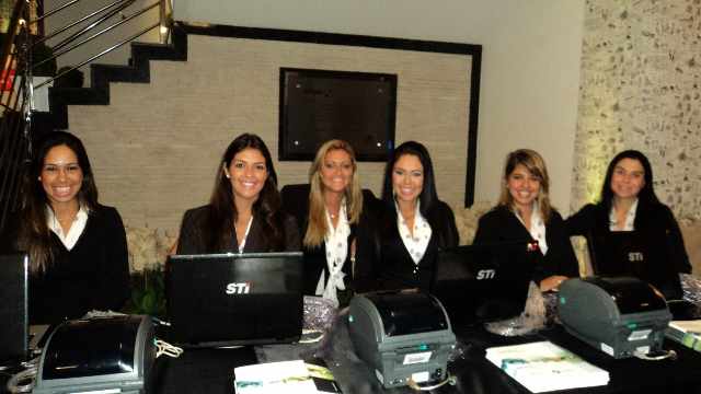 Foto 6 - Promotores para endomarketing